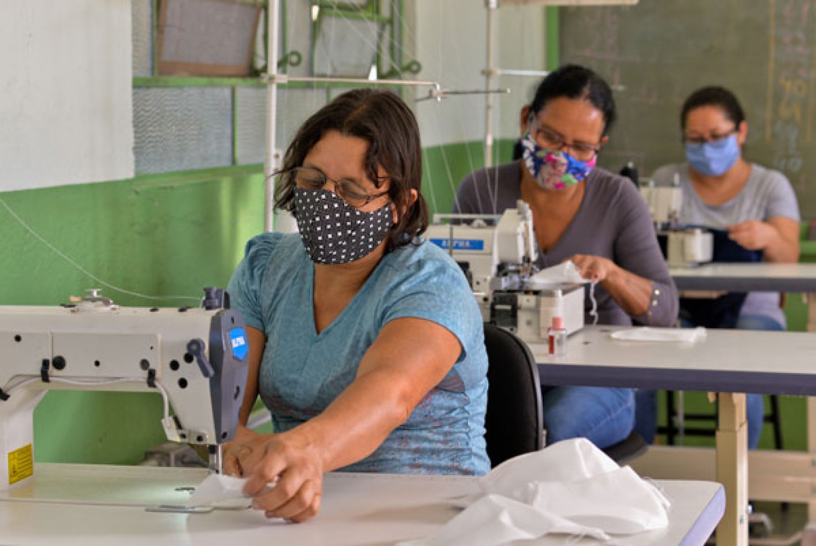 Atelie-Mulheres-Maos-de-Ouro-201