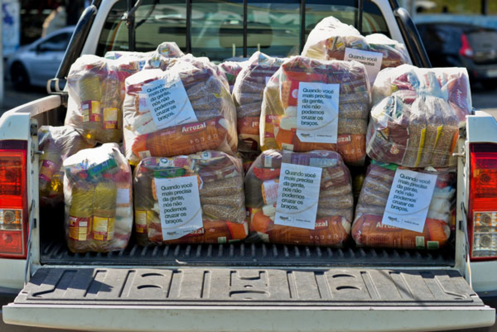 Entrega-cestas-Basicas-Mosaic-Cajati_039